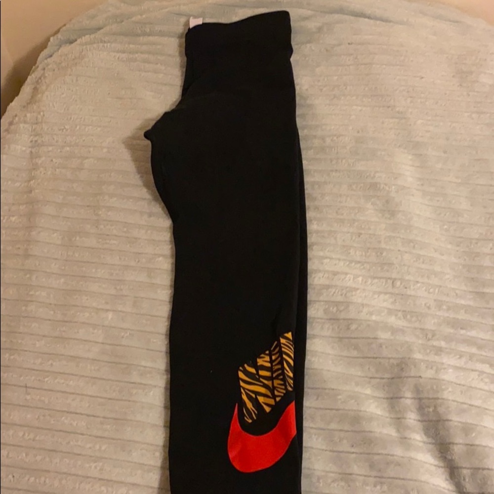 Nike crop leggings